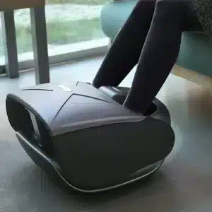 Demomodel. Naipo Fod- og lægmassage